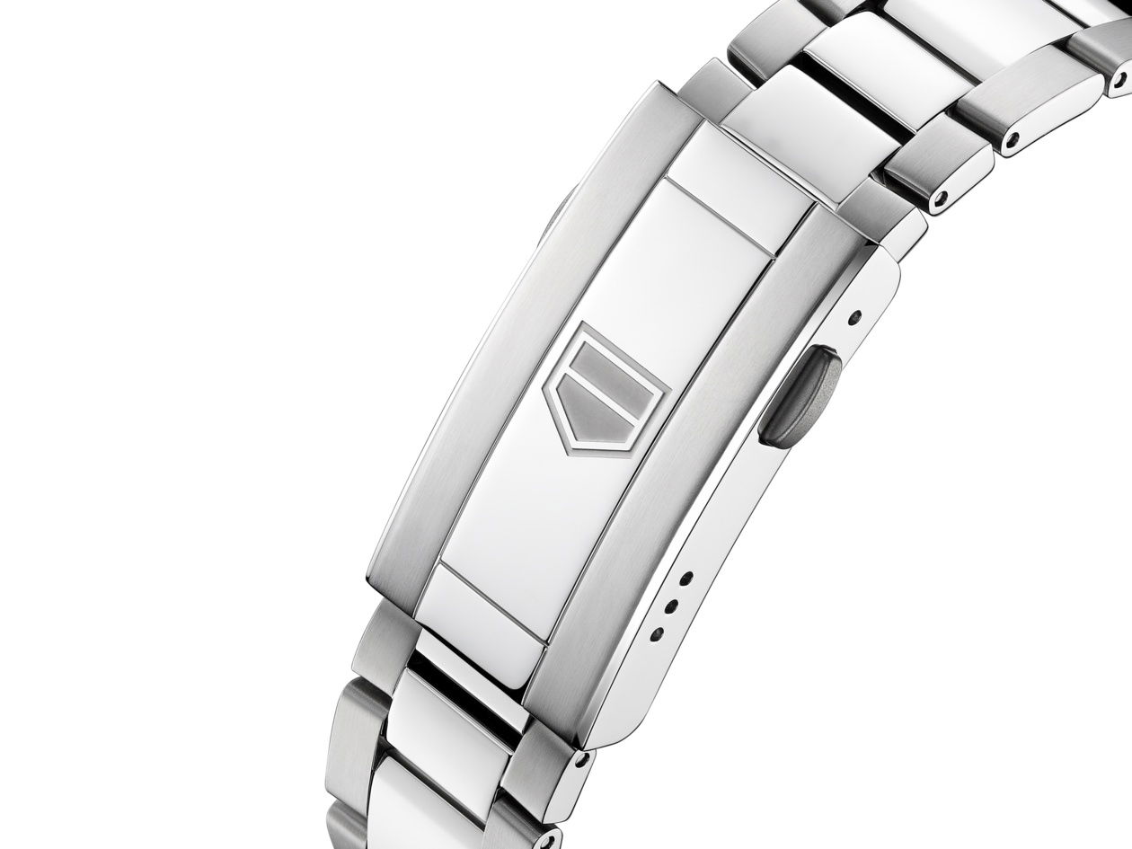 TAG Heuer Aquaracer Professional 200 - View 2