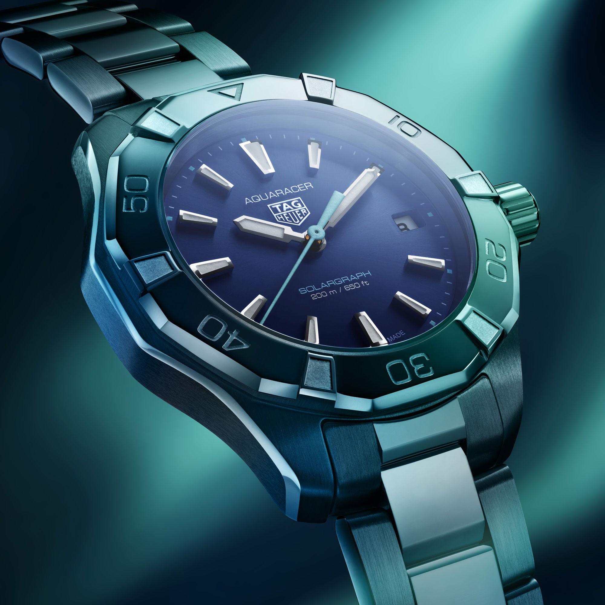 TAG Heuer Aquaracer Professional 200 Solargraph - View 2