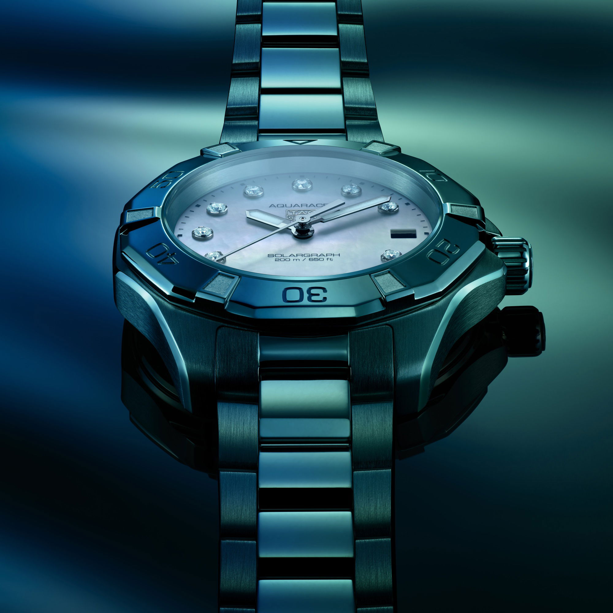 TAG Heuer Aquaracer Professional 200 Solargraph - View 2