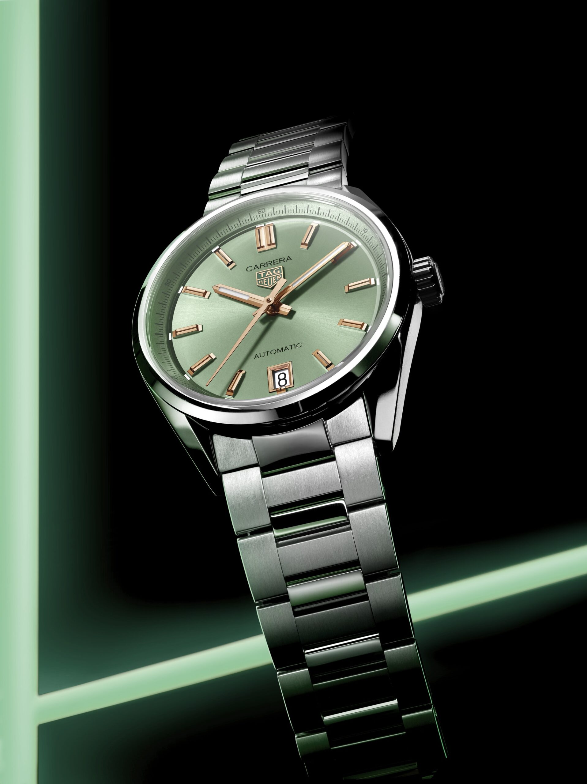 TAG Heuer Carrera Date - View 2