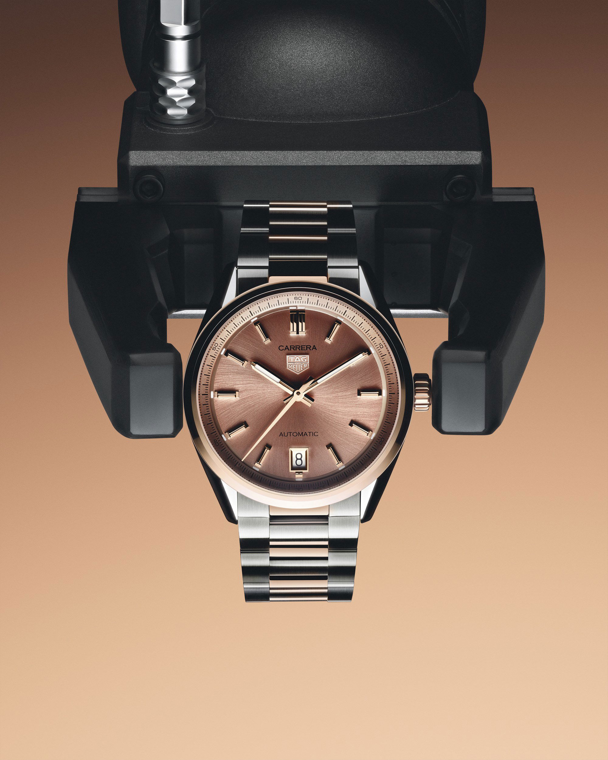 TAG Heuer Carrera Date - View 2