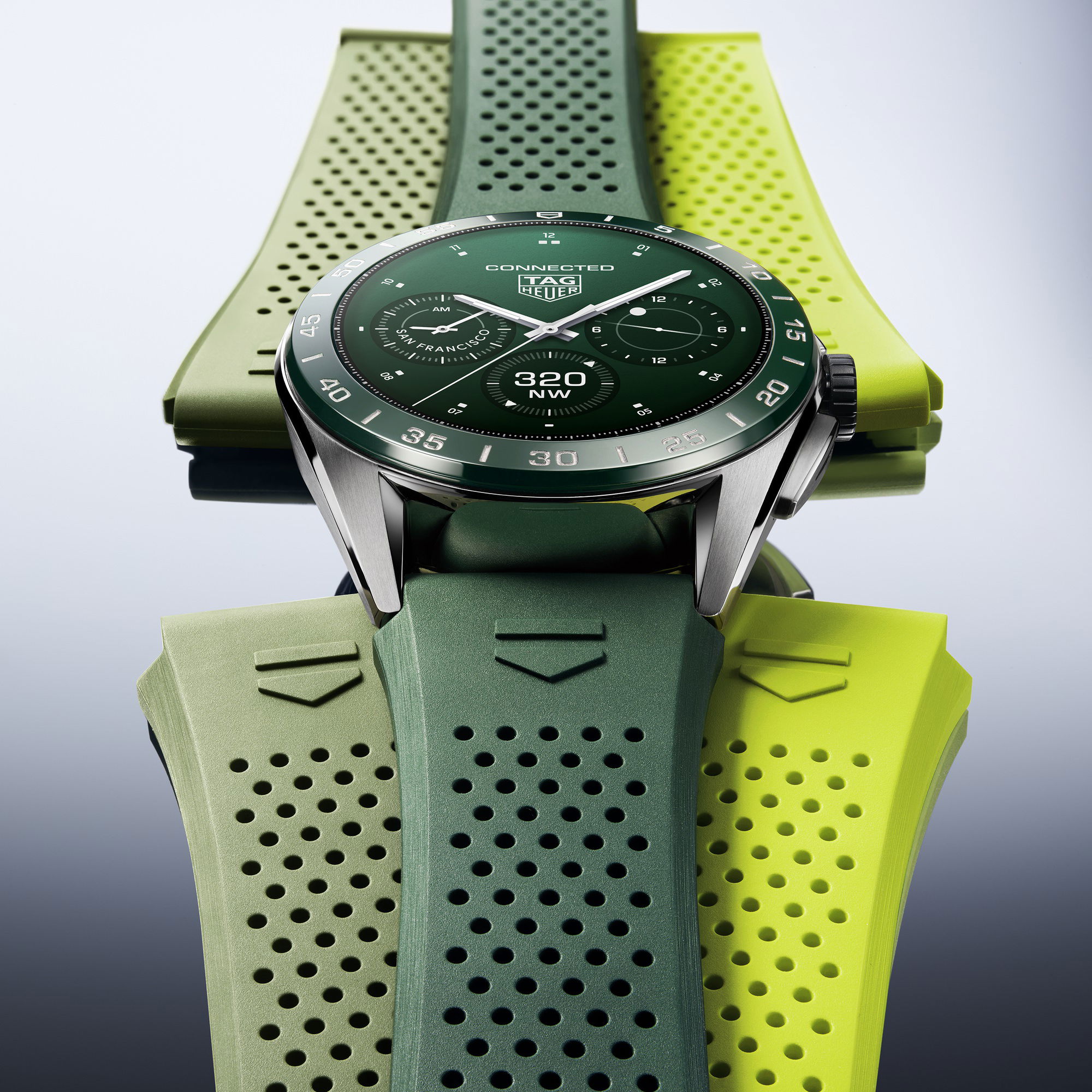 TAG Heuer Connected Calibre E4 - View 2