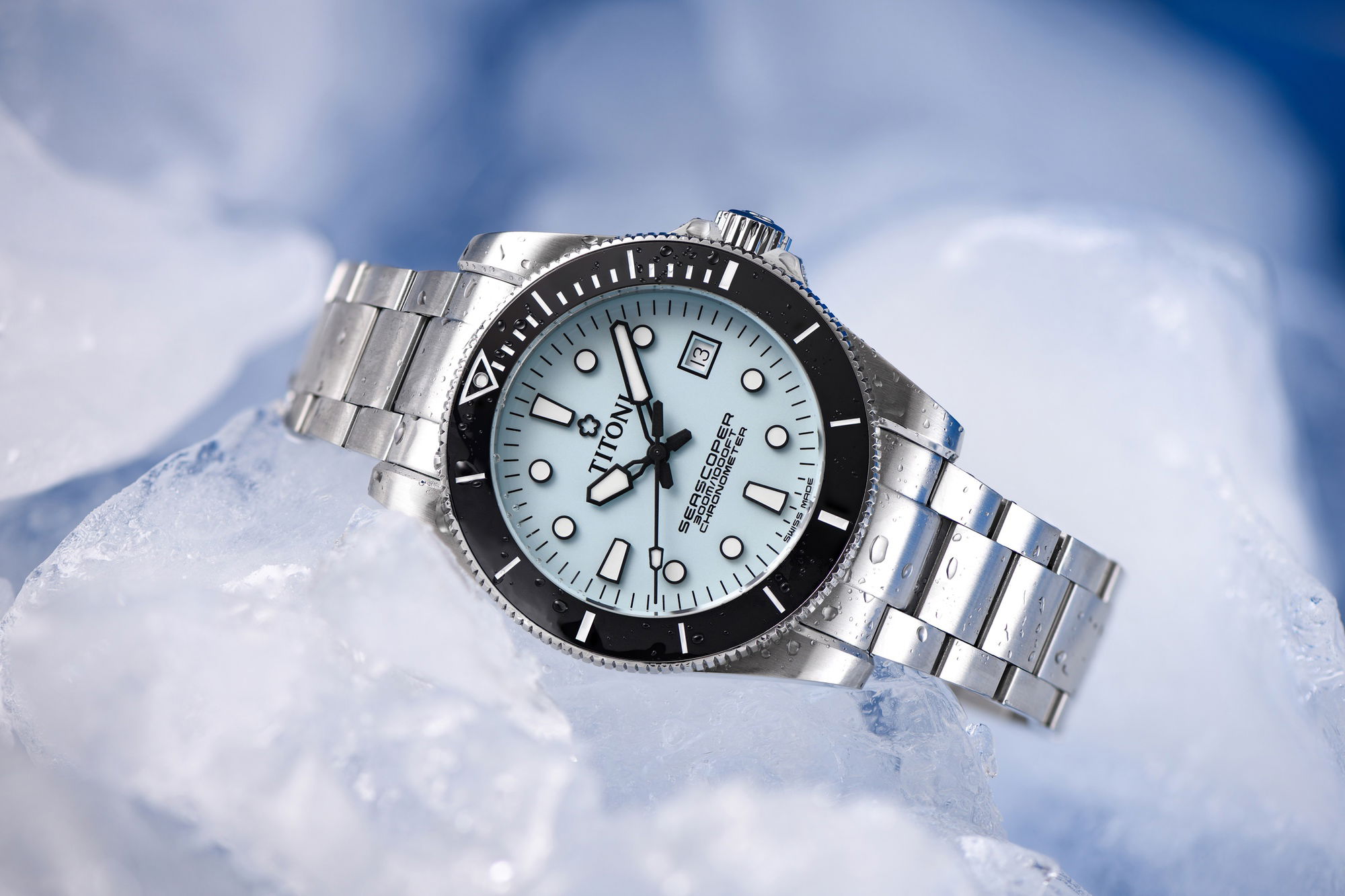 Titoni Seascoper 300 Ice Blue - View 3
