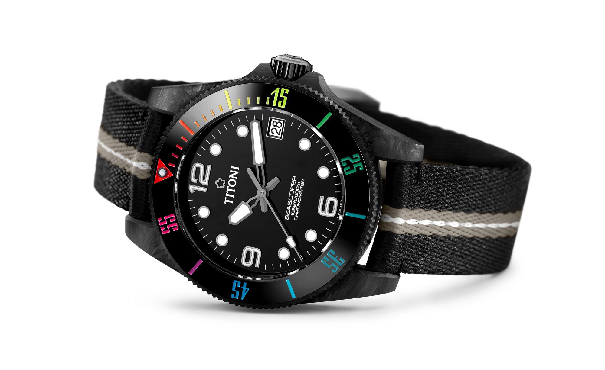 Titoni Seascoper 600 Carbon Tech - View 3