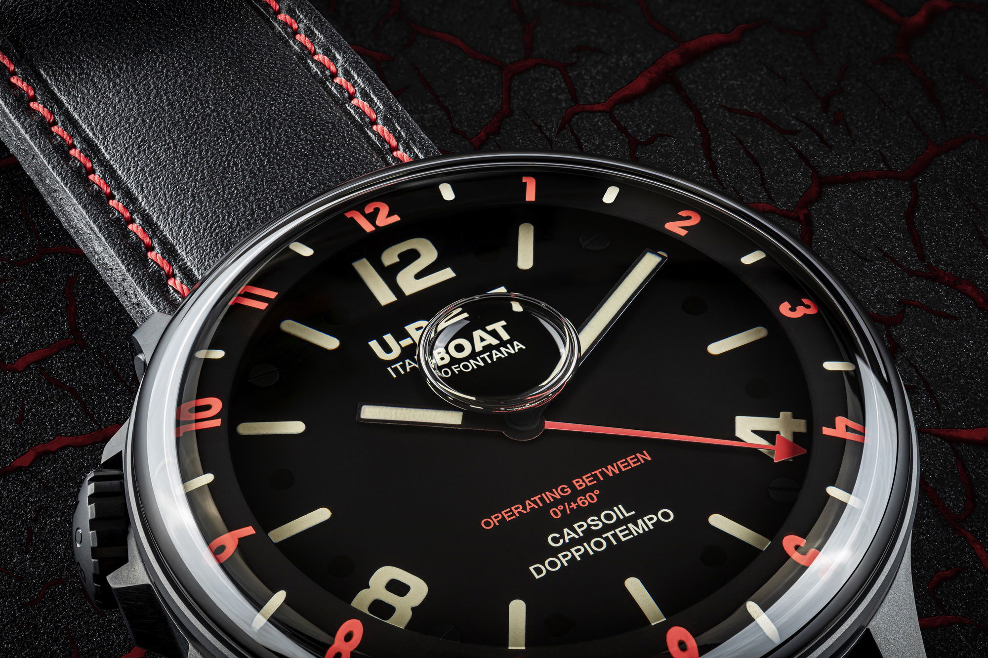 U-Boat Capsoil Doppiotempo 55 DLC Red - View 3