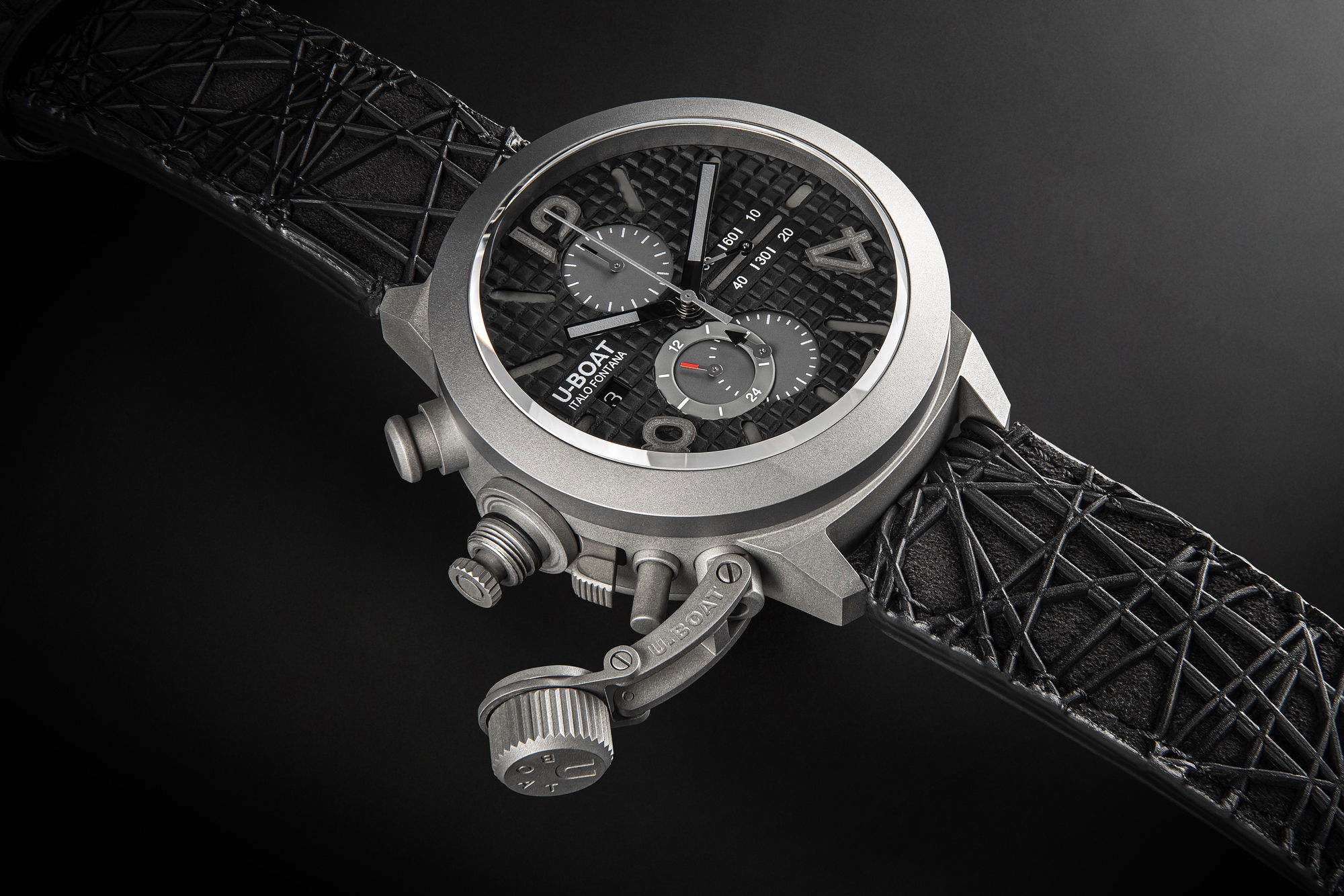 U-Boat Classico 45 Titanium Tungsten Black - View 3
