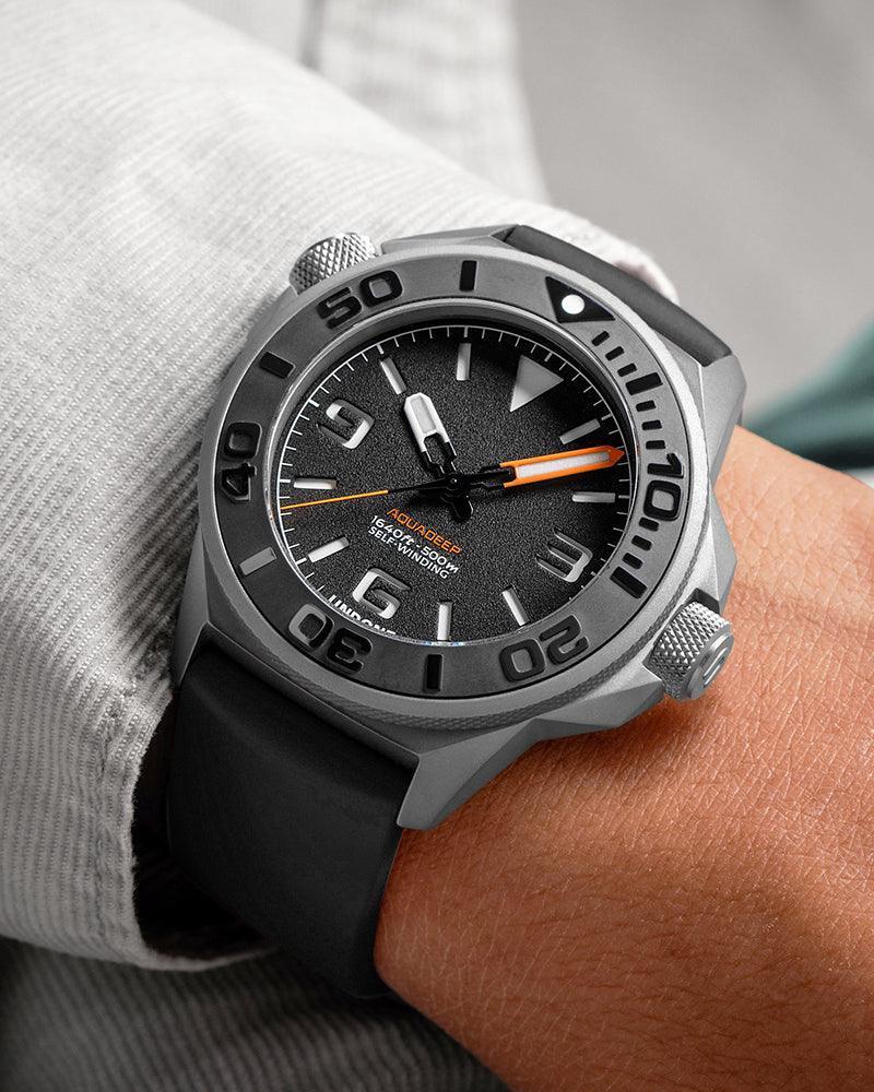 Undone Aquadeep Signal Black Automatic - View 2
