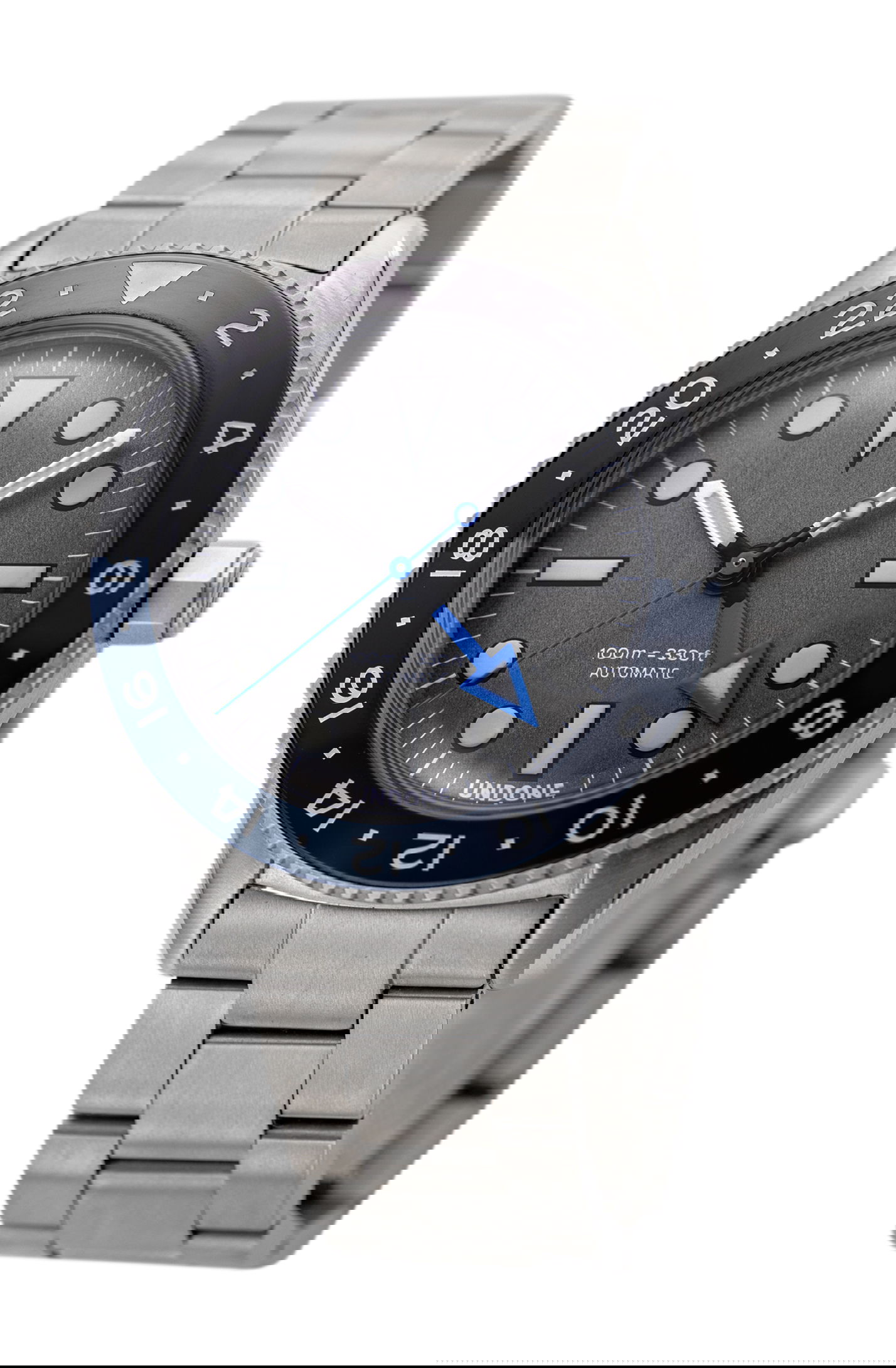 Undone Basecamp Collector watch