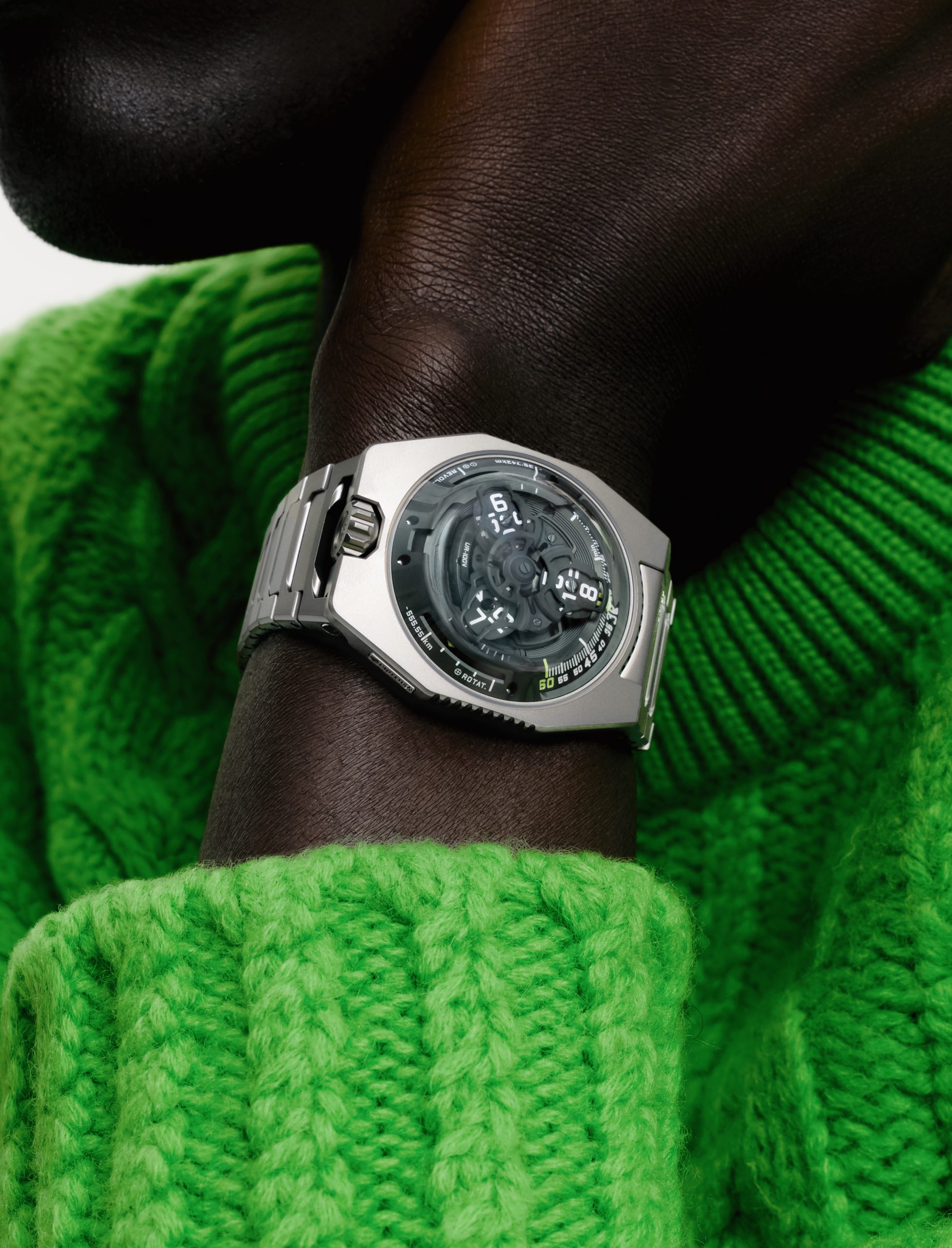 Urwerk UR-100V Magic T Hunter Green - View 2