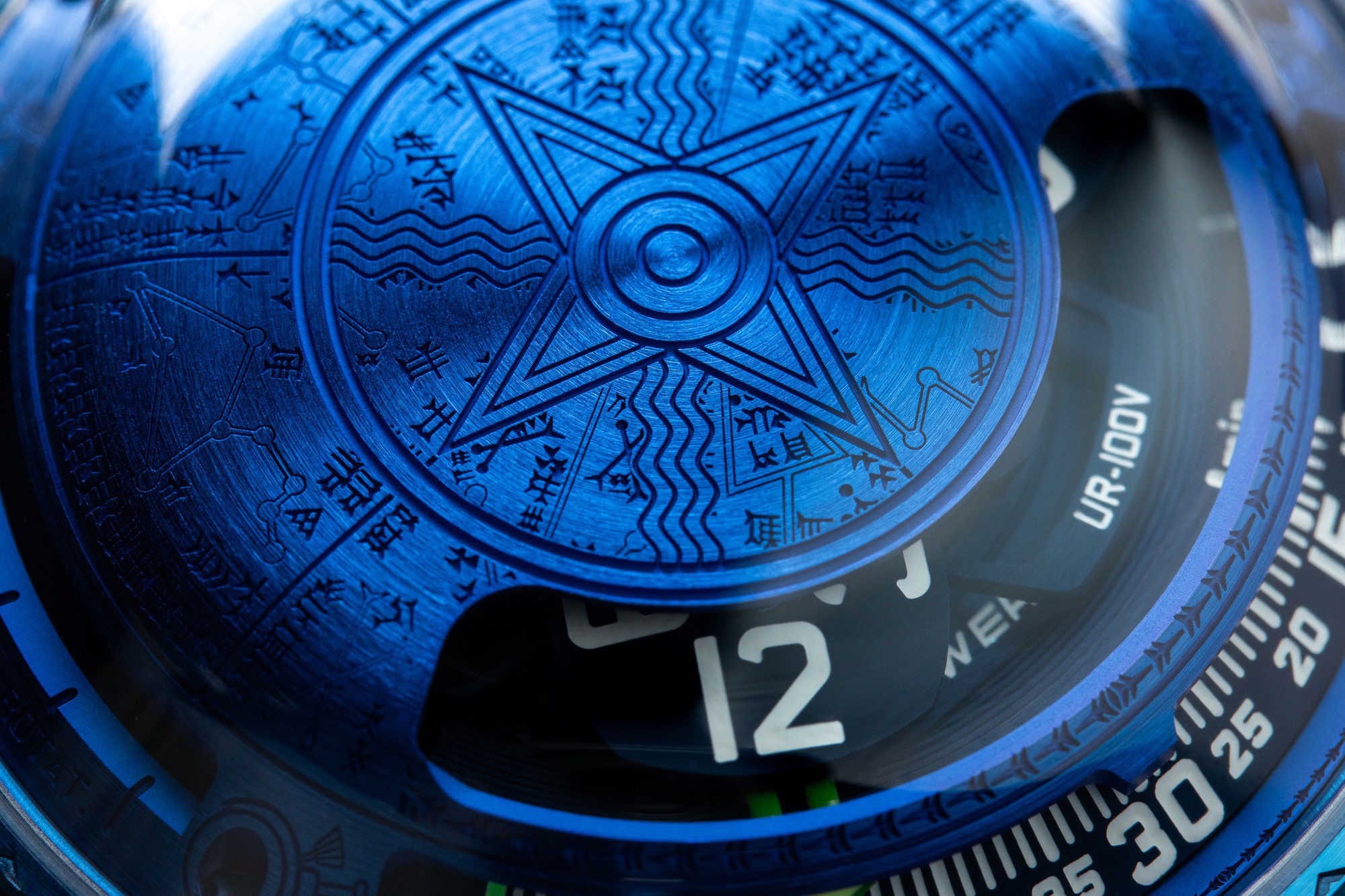 Urwerk UR-100V Time and Culture II - View 2
