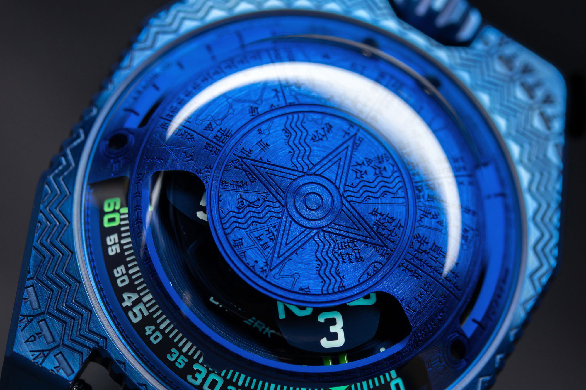 Urwerk UR-100V Time and Culture II - View 3