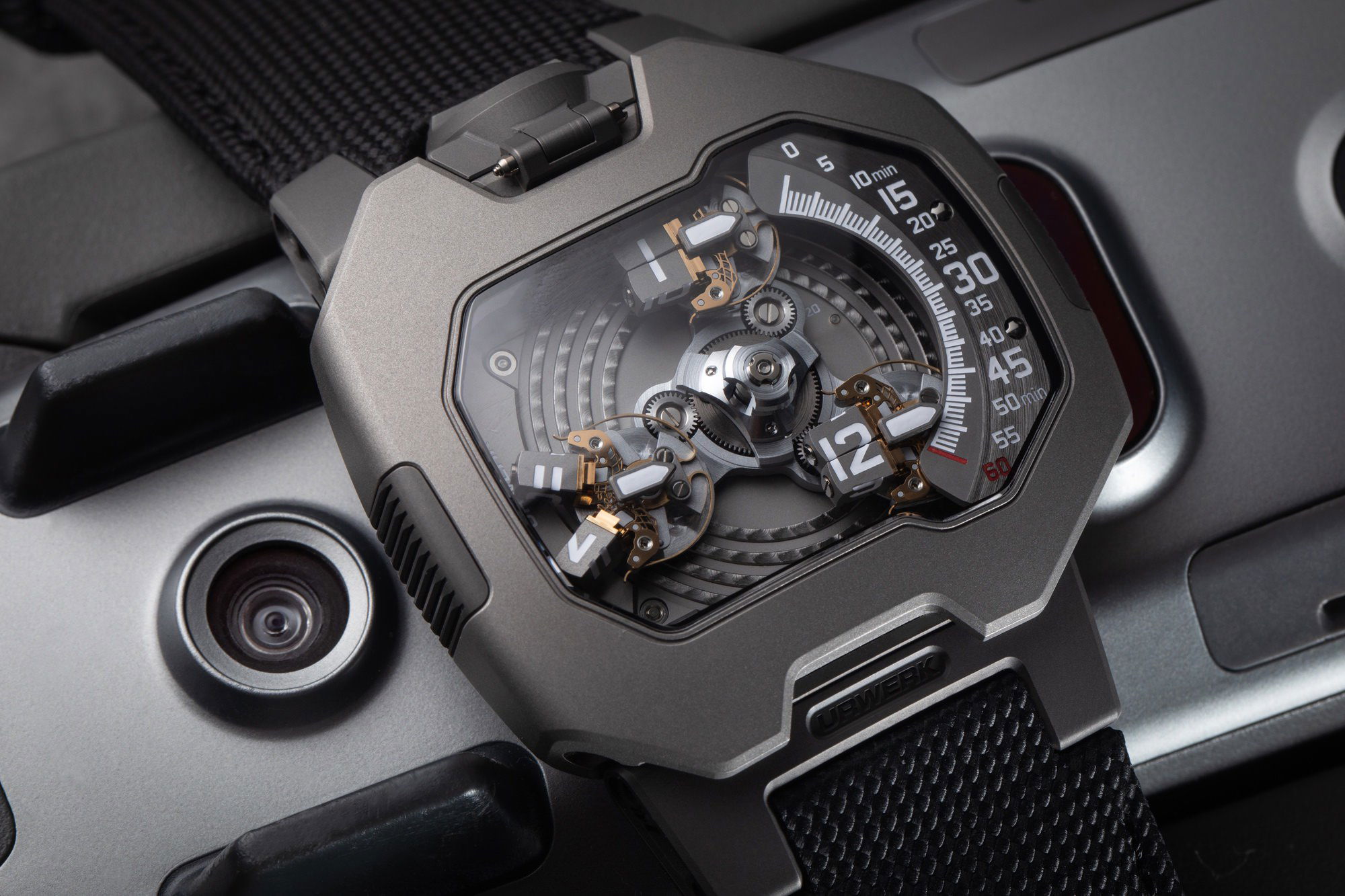 Urwerk UR-120 AKA Spock - View 3