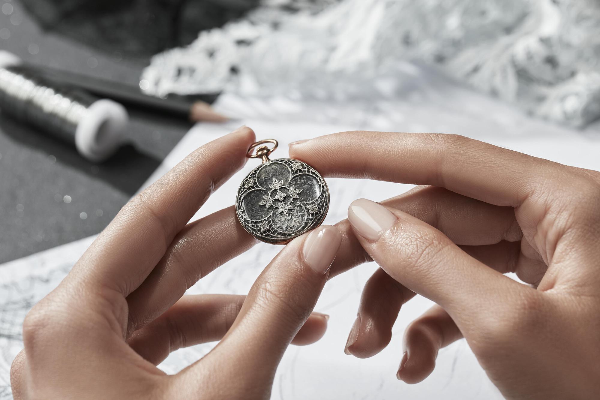 Vacheron Constantin Égérie Creative Edition - View 2