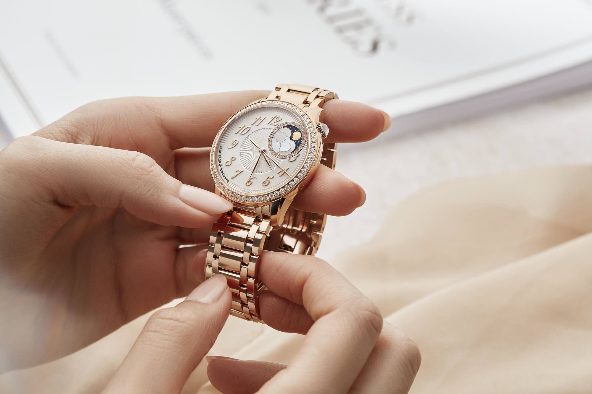 Vacheron Constantin Égérie Moon Phase - View 3