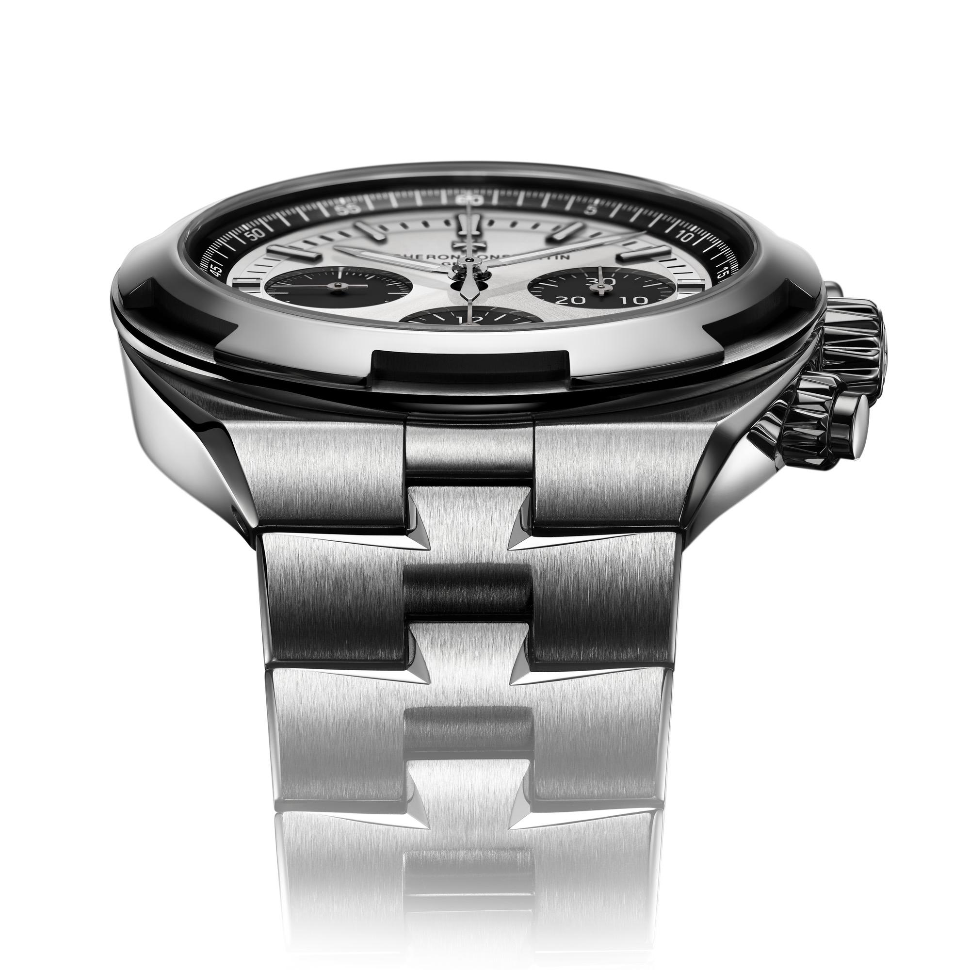 Vacheron Constantin Overseas Chronograph - View 3