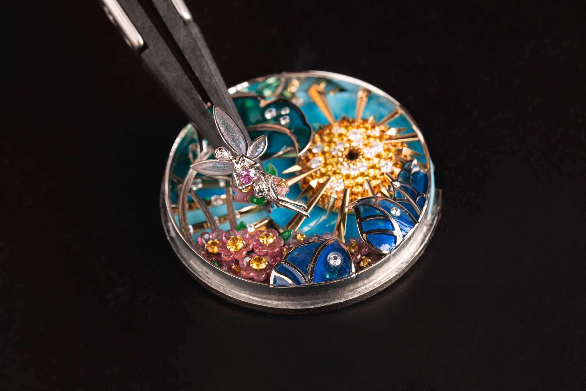 Van Cleef & Arpels Lady Arpels Jour Enchanté Watch - View 2