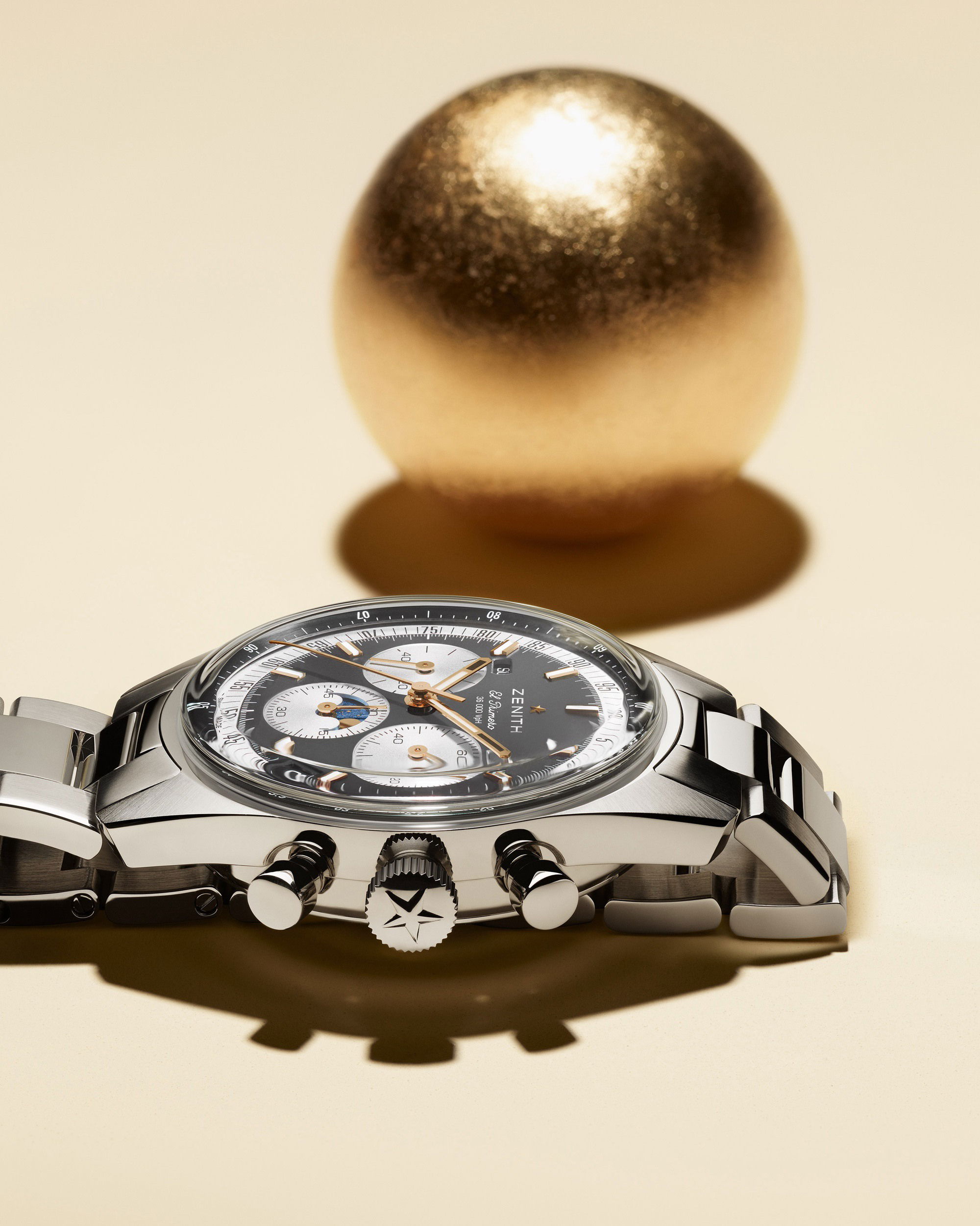Zenith Chronomaster Original Triple Calendar - View 2